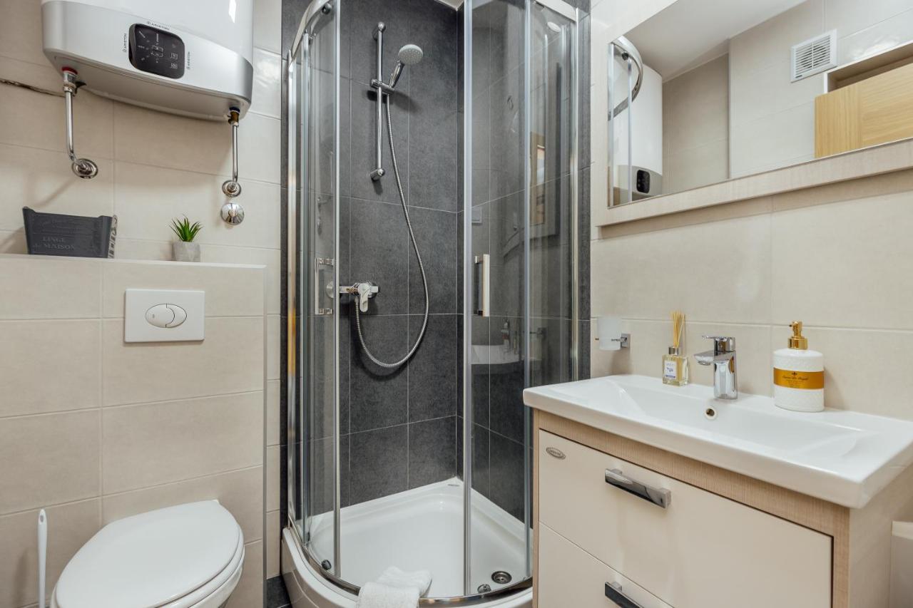 Villa Milami โกตอร์ ภายนอก รูปภาพ
